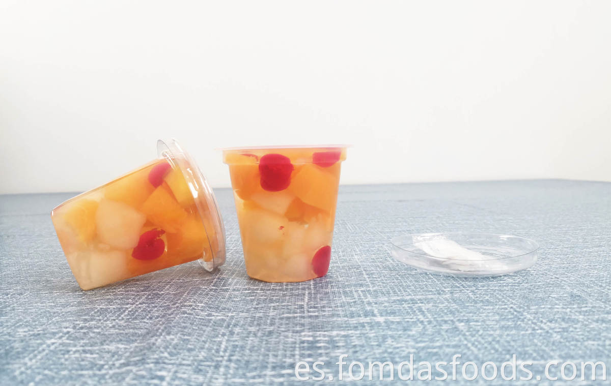 Fruit Cocktail in 8oz Plastic Cup